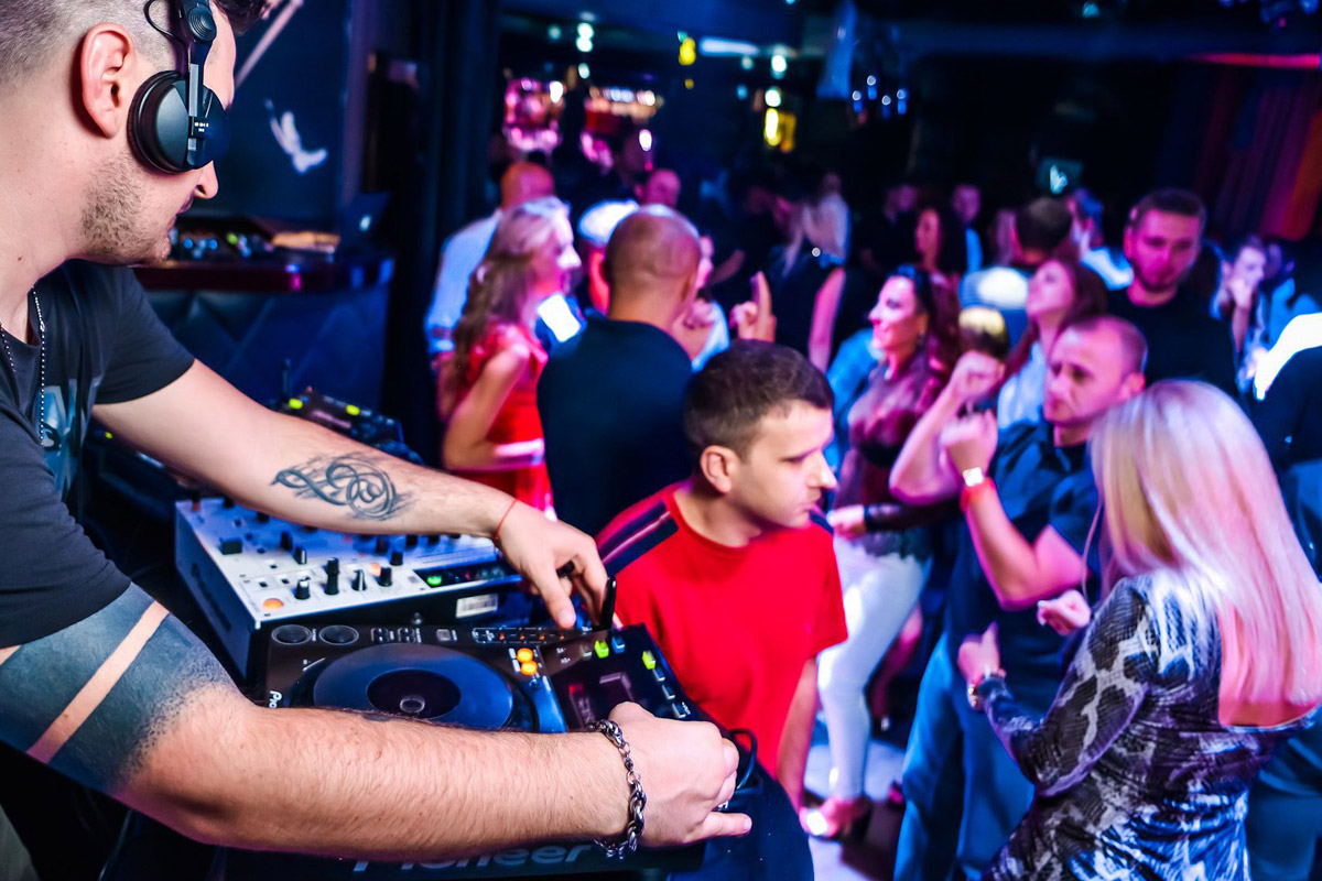 KING’S DAY DANCE PARTY